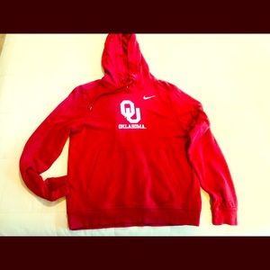 Adult Small University of Oklahoma hoodie
